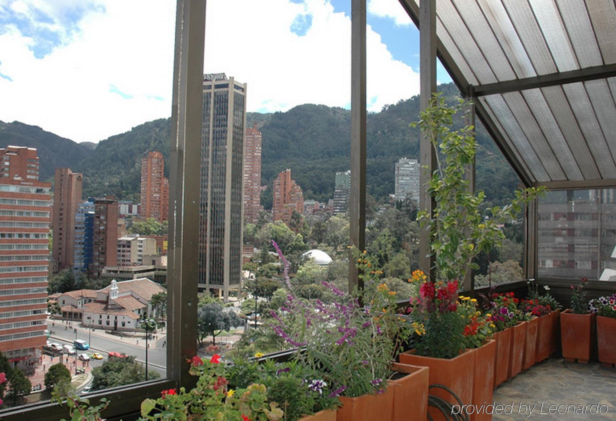 Hotel Oceania Bogota - Centro Internacional エクステリア 写真