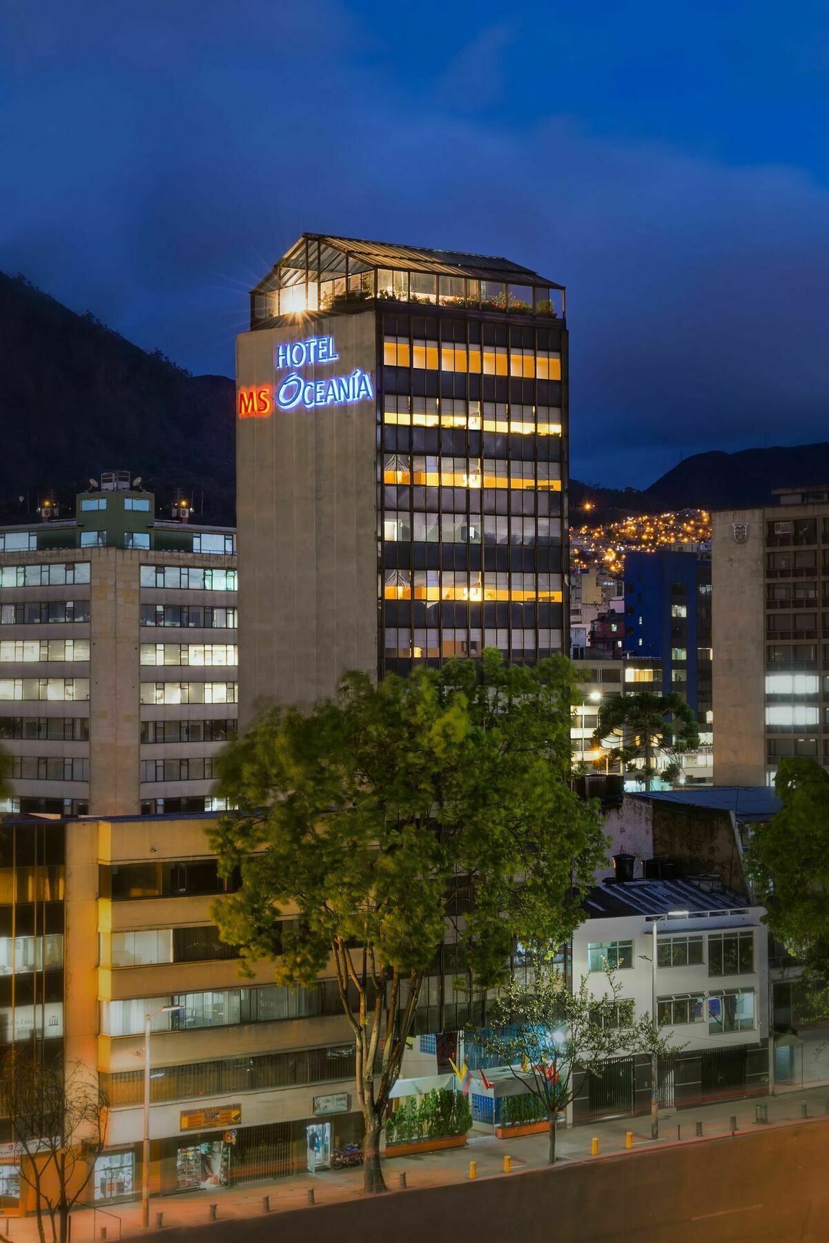 Hotel Oceania Bogota - Centro Internacional エクステリア 写真